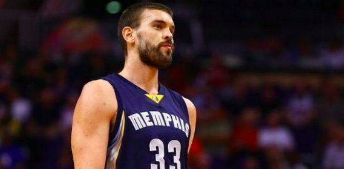 球员们一直 球员们一直