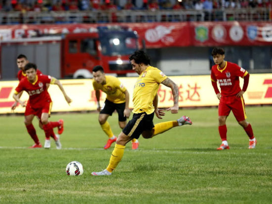 阵容较齐却 阵容较齐却