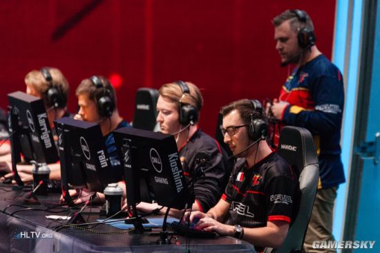 巴萨的中后 巴萨的中后